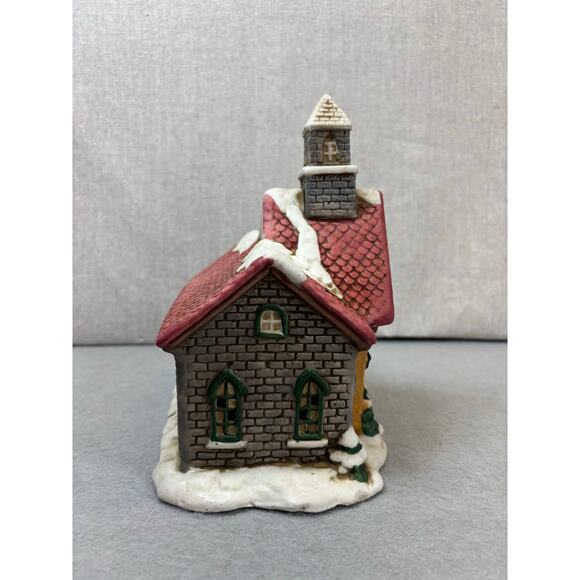 Vintage St. Nicholas Square Lighted Hand Painted Porcelain Church Chapel 90s - Picture 4 of 7